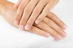 How to whiten yellow nails?
